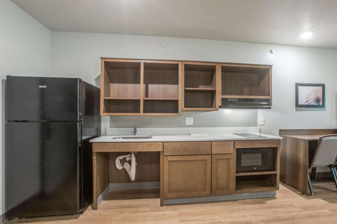 Woodspring Suites Atlanta מק'דונאף מראה חיצוני תמונה